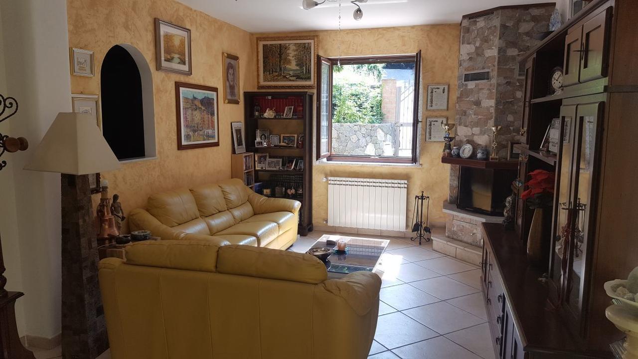 B&B la taverna degli Angeli Vezzi Portio Exteriör bild