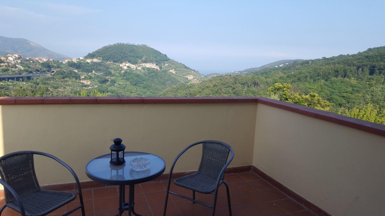 B&B la taverna degli Angeli Vezzi Portio Exteriör bild